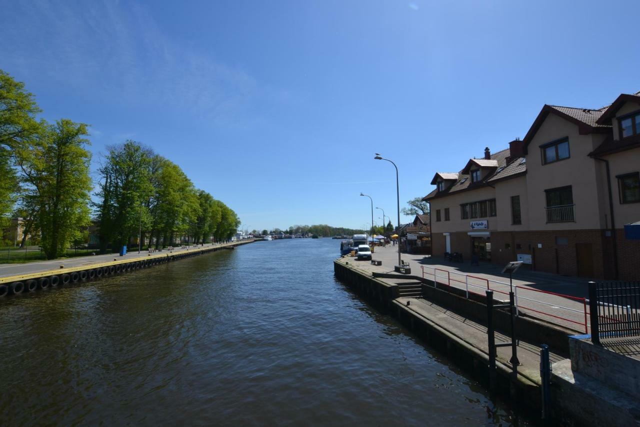 Darlowko Apartament Morski Экстерьер фото